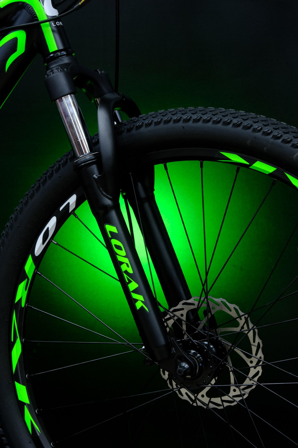 Lorak MAX 200 Матовый Чёрный/Зелёный 21р (на рост 183-190)